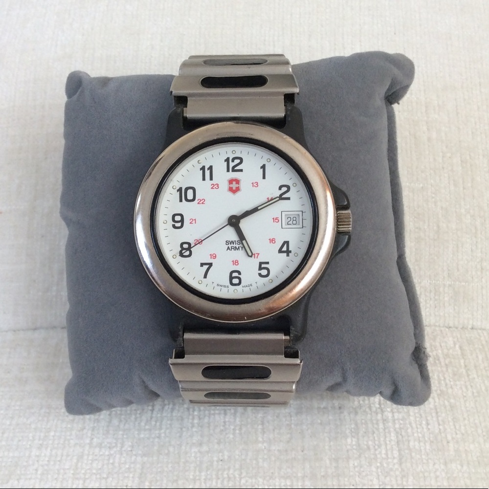 Vintage Victorinox Swiss Army Watch .
